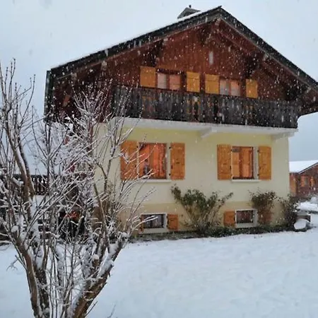 Chalet Les Mesanges Шале